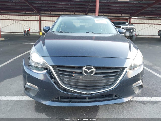 Продажа на аукционе авто 2016 Mazda Mazda3 I Sport, vin: JM1BM1U78G1310041, номер лота: 44223587