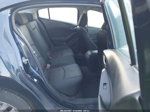 Продажа на аукционе авто 2016 Mazda Mazda3 I Sport, vin: JM1BM1U78G1310041, номер лота: 44223587