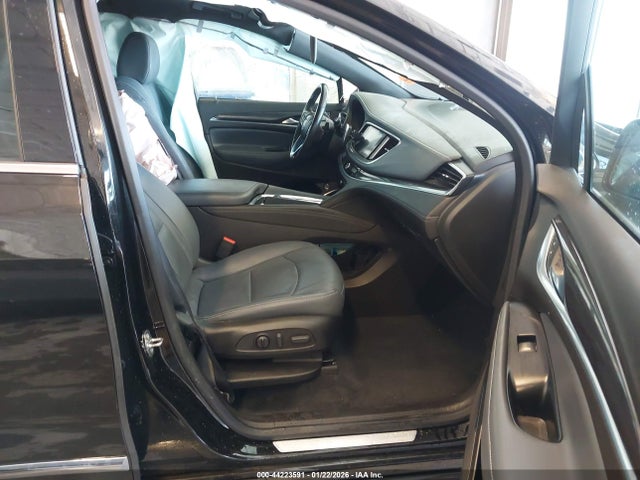 Продаж на аукціоні авто 2022 Buick Enclave Awd Essence, vin: 5GAEVAKW0NJ180954, номер лоту: 44223591