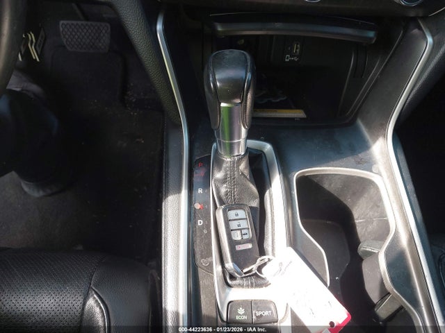 1HGCV1F98JA009116 Honda Accord Touring