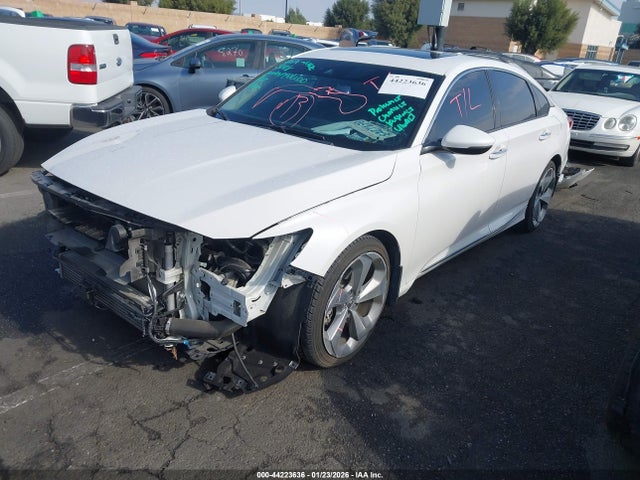 1HGCV1F98JA009116 Honda Accord Touring