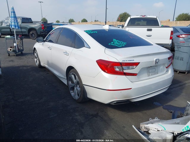 1HGCV1F98JA009116 Honda Accord Touring