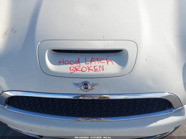 2011 MINI COOPER S WMWZP3C52BTX83283 Photo 9