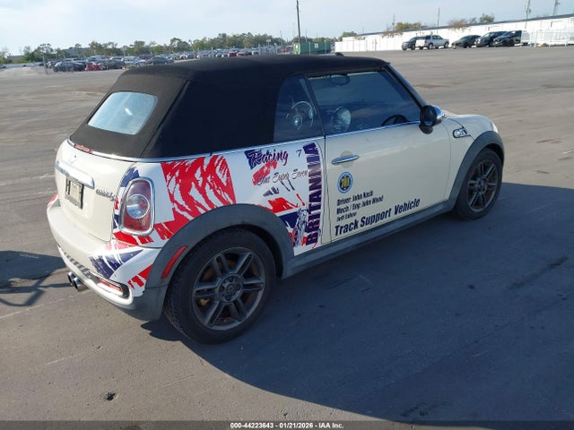 2011 MINI COOPER S WMWZP3C52BTX83283 Photo 3