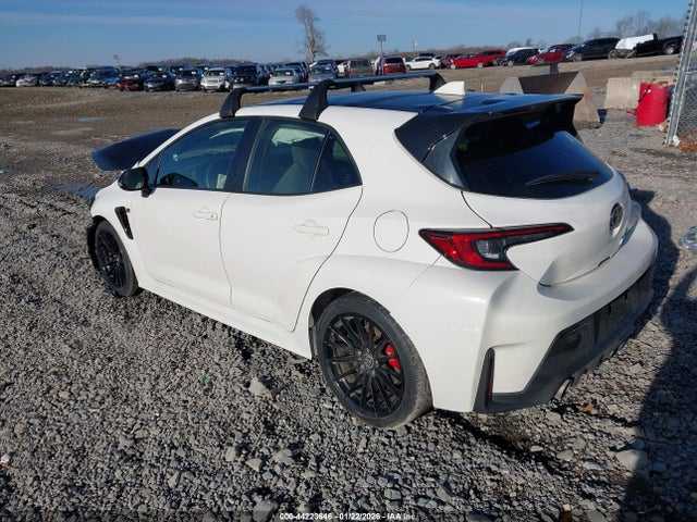 2023 TOYOTA GR COROLLA JTNABAAE8PA007485 Photo 2