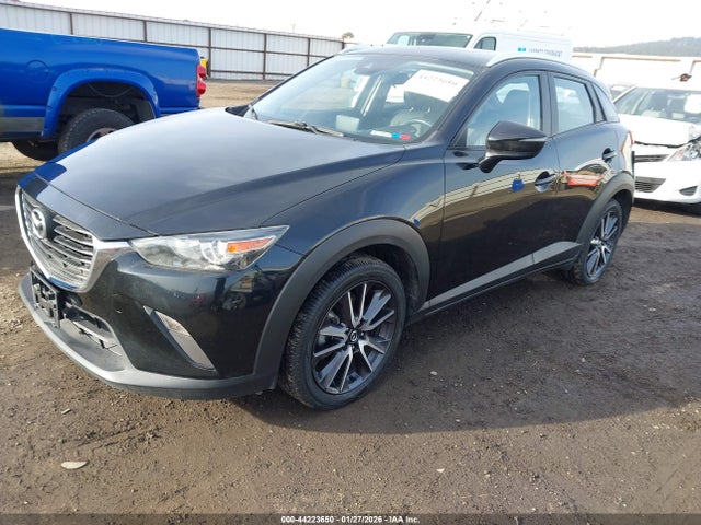 2018 MAZDA CX-3 JM1DKFC7XJ0308608 Photo 1
