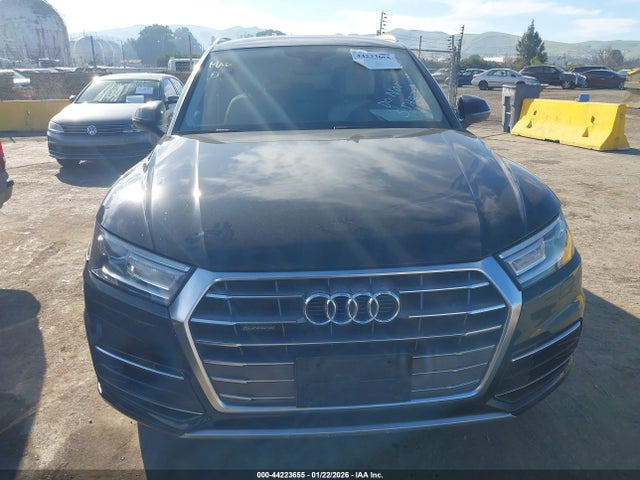 WA1ANAFYXJ2154305 Audi Q5 2.0t Premium/2.0t Tech Premium