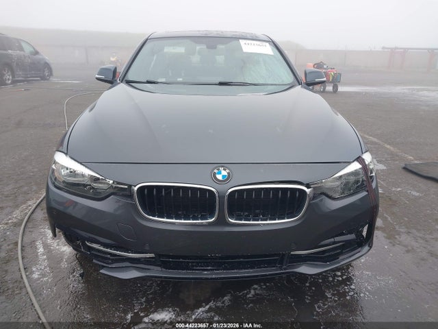 WBA8B9G5XHNU09783 BMW 330I