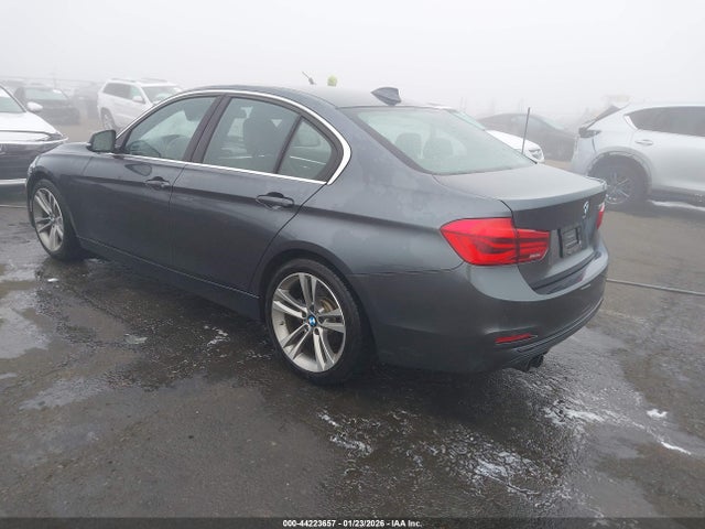 WBA8B9G5XHNU09783 BMW 330I