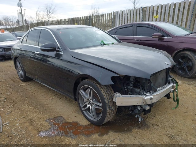 2019 MERCEDES-BENZ E 300 WDDZF4KB0KA496965