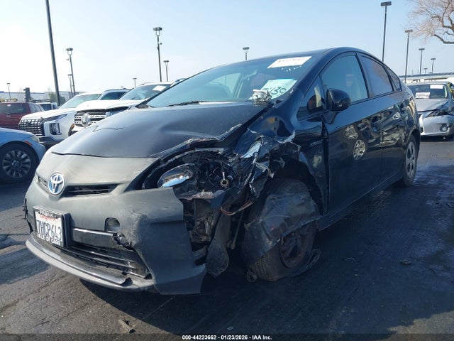 JTDKN3DU1F1874935 Toyota Prius Two