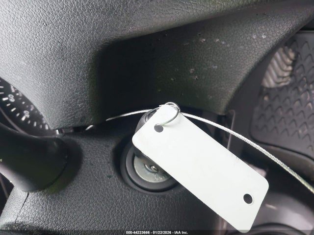 2019 NISSAN ROGUE 5N1AT2MT7KC747622 Photo 10