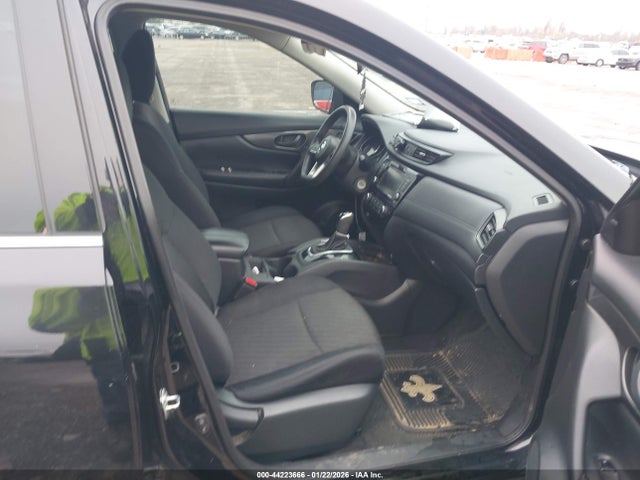 2019 NISSAN ROGUE 5N1AT2MT7KC747622 Photo 4