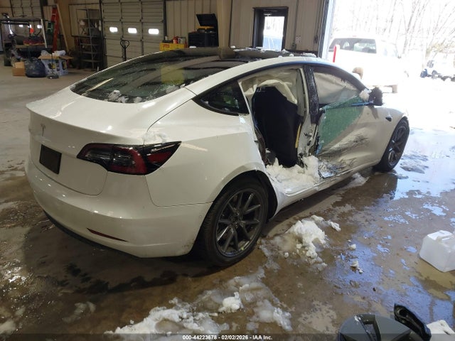 2021 TESLA MODEL 3 5YJ3E1EAXMF017417 Photo 3
