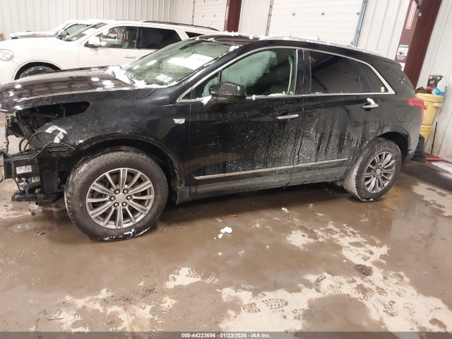 2017 CADILLAC XT5 1GYKNDRSXHZ116796 Photo 3
