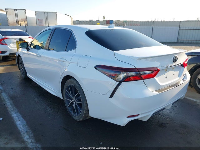 4T1G11AK7MU411326 Toyota CAMRY SE