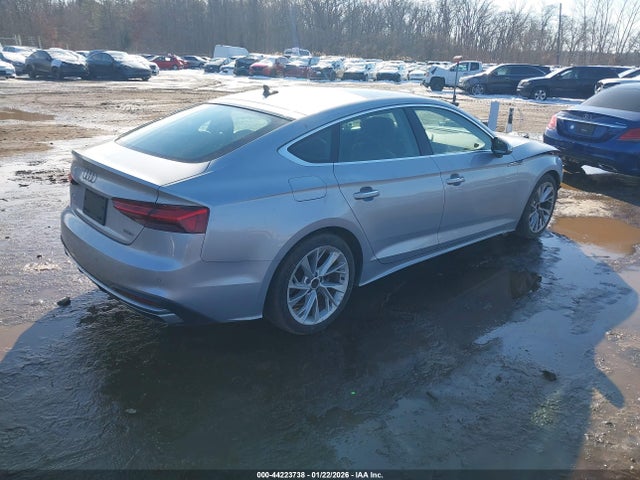 2021 AUDI A5 SPORTBACK WAUCBCF57MA041444 Photo 3