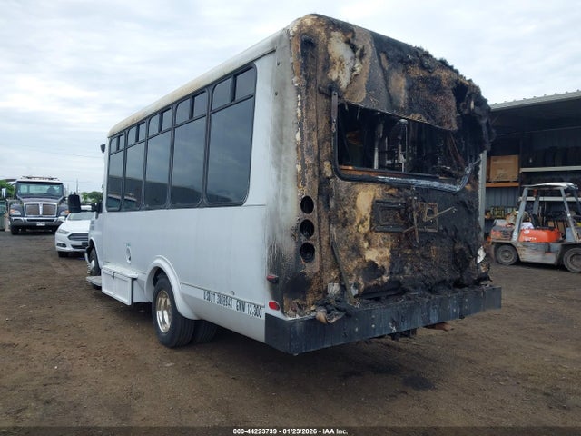 Auction sale of the 2006 Chevrolet Express Cutaway Work Van, vin: 1GBJG312961181463, lot number: 44223739