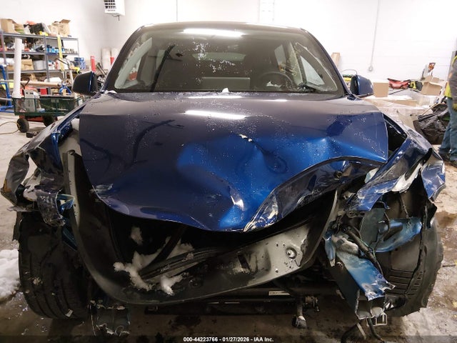 2024 TESLA MODEL Y 7SAYGDEE4RA216121 Photo 5