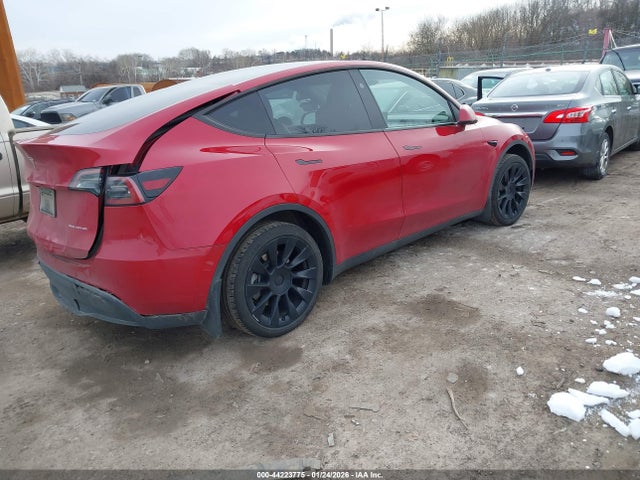 2023 TESLA MODEL Y 7SAYGDEE9PA137640 Photo 3