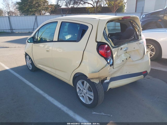Chevrolet Spark 1lt Cvt 2015 KL8CD6S91FC709066 Image 3