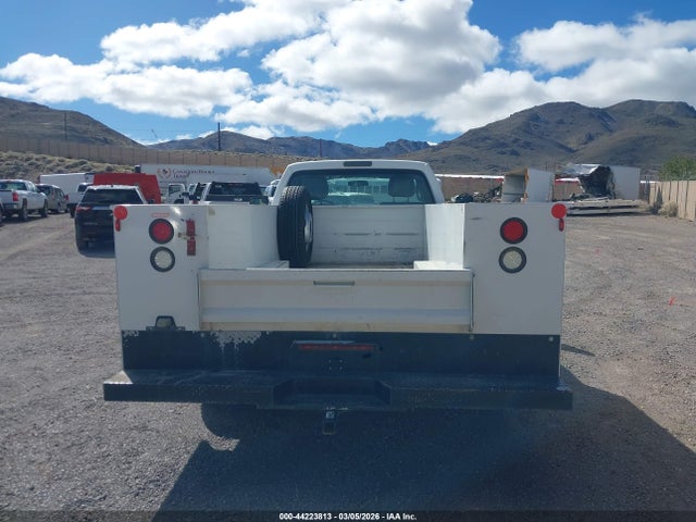 Ford F-350 Chassis Xl 2015 1FDRF3G67FED30811 Image 15