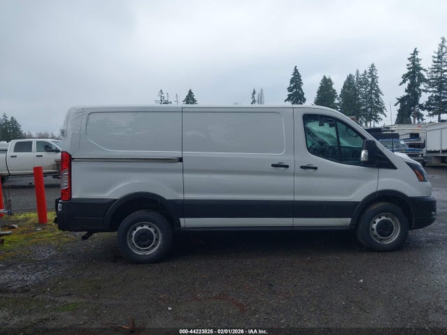 Ford Transit-250 2023 1FTBR1Y87PKA75422 Image 13