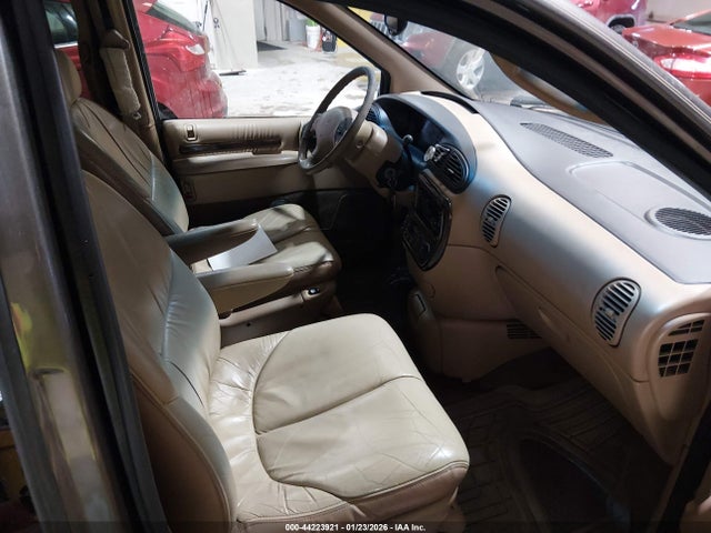 1998 CHRYSLER TOWN & COUNTRY 1C4GP64L2WB672172 Photo 4