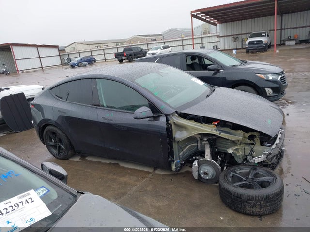 Продажа на аукционе авто 2026 Tesla Model Y Premium Rear-wheel Drive/standard Rear-wheel Drive, vin: 7SAYGDEDXTA428424, номер лота: 44223926