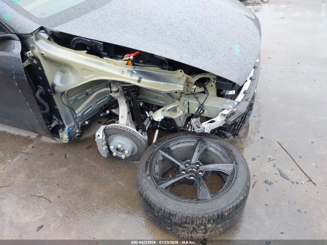 Продажа на аукционе авто 2026 Tesla Model Y Premium Rear-wheel Drive/standard Rear-wheel Drive, vin: 7SAYGDEDXTA428424, номер лота: 44223926
