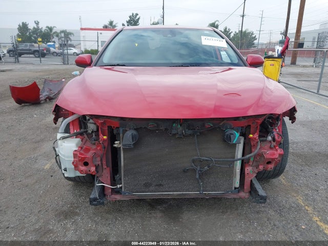 4T1B11HK3KU167395 Toyota CAMRY SE