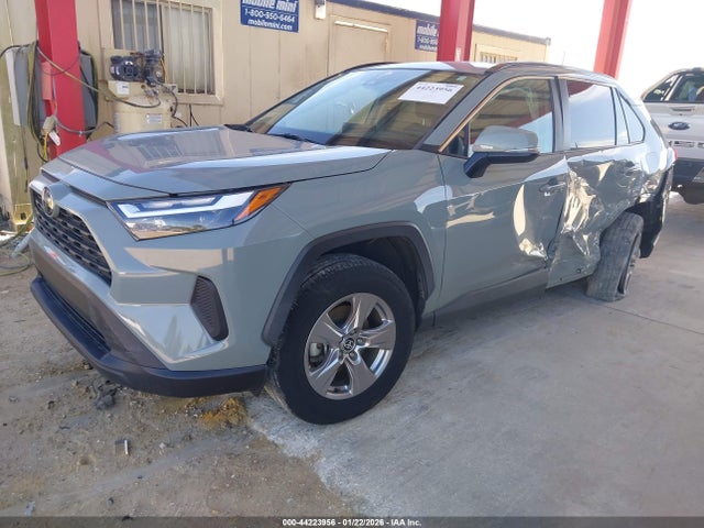 Продажа на аукционе авто 2022 Toyota Rav4 Xle, vin: 2T3W1RFV1NW196564, номер лота: 44223956