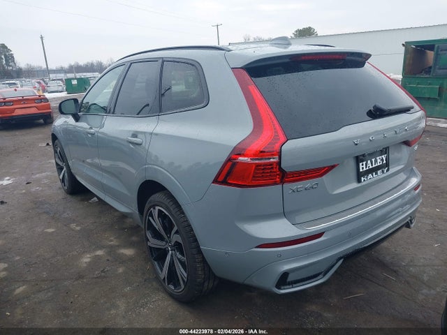 2025 VOLVO XC60 PLUG-IN HYBRID YV4H60RM7S1138667 Photo 2