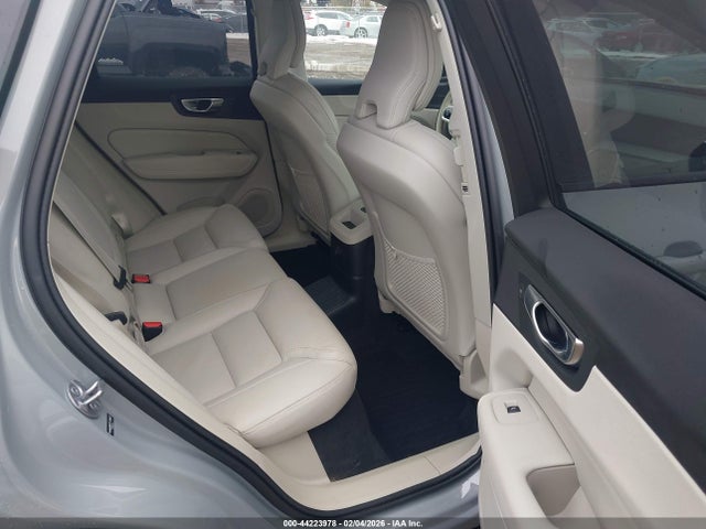 2025 VOLVO XC60 PLUG-IN HYBRID YV4H60RM7S1138667 Photo 7