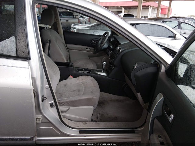 JN8AS5MT4FW162028 Nissan Rogue Select S