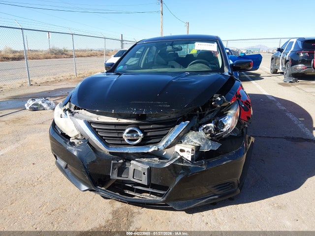 1N4AL3AP0HN306905 Nissan Altima 2.5 S