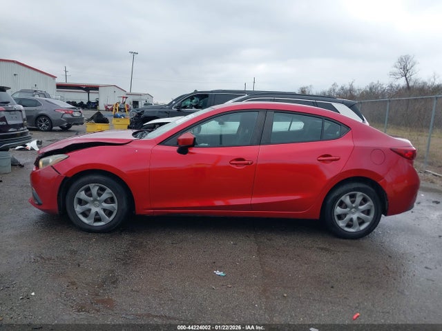 Продажа на аукционе авто 2014 Mazda Mazda3 I Sport, vin: JM1BM1U7XE1211640, номер лота: 44224002