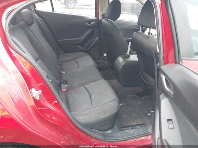 Продажа на аукционе авто 2014 Mazda Mazda3 I Sport, vin: JM1BM1U7XE1211640, номер лота: 44224002