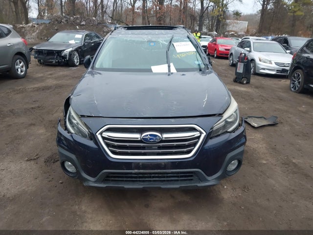 44224005 :رقم المزاد ، 4S4BSATC1J3364566 vin ، 2018 Subaru Outback 2.5i Touring مزاد بيع