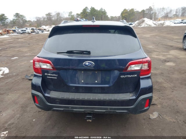 44224005 :رقم المزاد ، 4S4BSATC1J3364566 vin ، 2018 Subaru Outback 2.5i Touring مزاد بيع