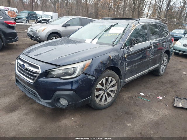 44224005 :رقم المزاد ، 4S4BSATC1J3364566 vin ، 2018 Subaru Outback 2.5i Touring مزاد بيع