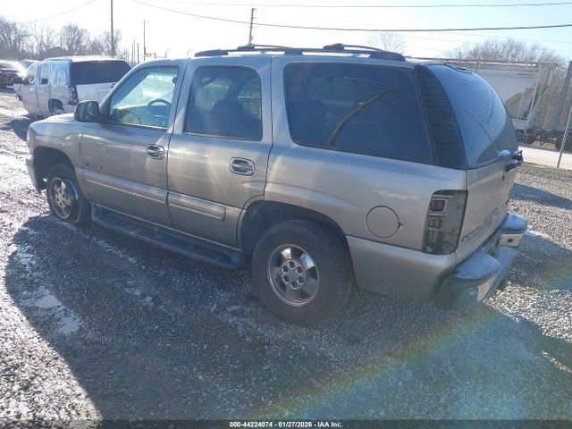 2001 CHEVROLET TAHOE 1GNEC13T71R119421 Photo 2