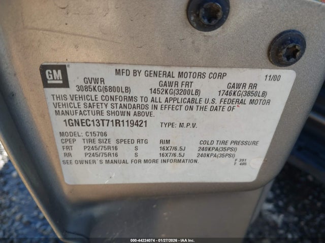 2001 CHEVROLET TAHOE 1GNEC13T71R119421 Photo 8