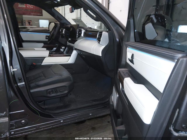 2024 TOYOTA TUNDRA HYBRID 5TFVC5DB8RX070436 Photo 4