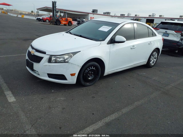 1G1PA5SH7E7418512 Chevrolet Cruze Ls Auto