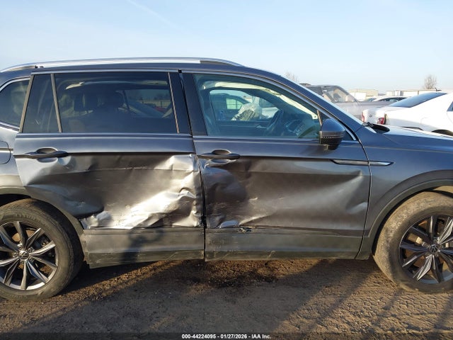 3VV2B7AX7NM019562 Volkswagen Tiguan 2.0t Se