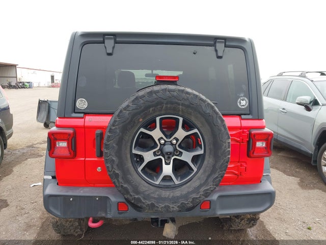 1C4HJXFG1JW159265 Jeep Wrangler Unlimited Rubicon 4x4
