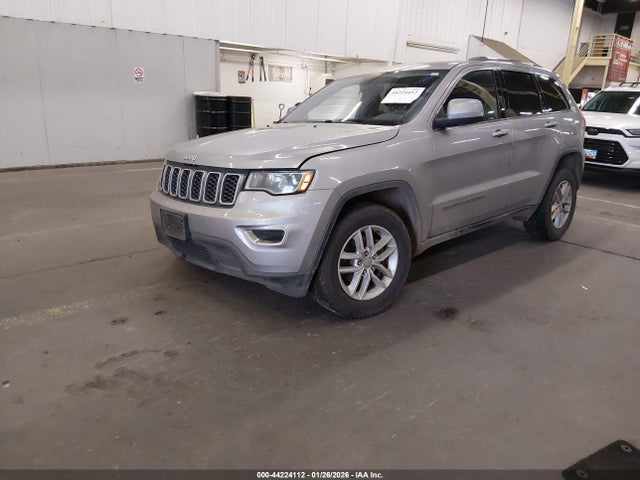 1C4RJFAG1JC268235 Jeep Grand Cherokee Laredo E 4x4