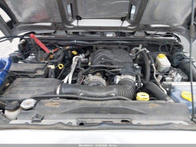 1C4BJWDG7HL512283 Jeep Wrangler Unlimited Sport 4x4