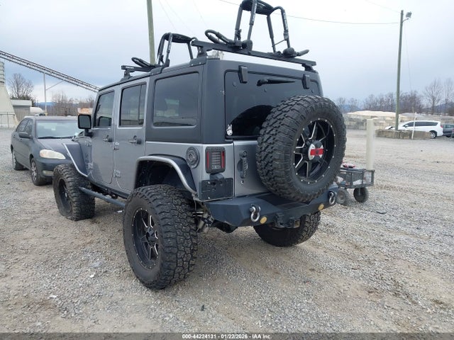 1C4BJWDG7HL512283 Jeep Wrangler Unlimited Sport 4x4
